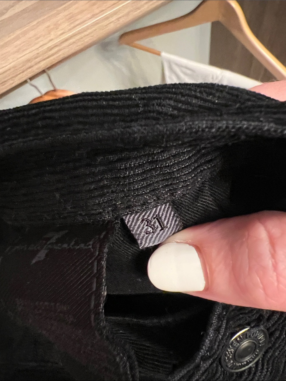 7 For All Mankind Straight-Leg Black courdory Jeans - Timeless Everyday Fit - Picture 11 of 11